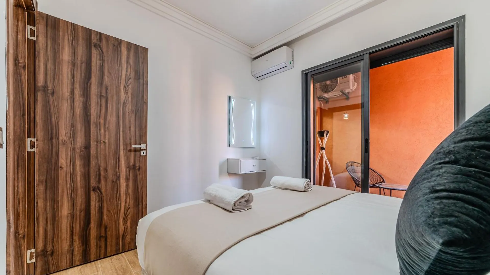 New Pool View Apartment Near M Avenue With Pool Parking And Fiber Wifi Marrakesh Marocko