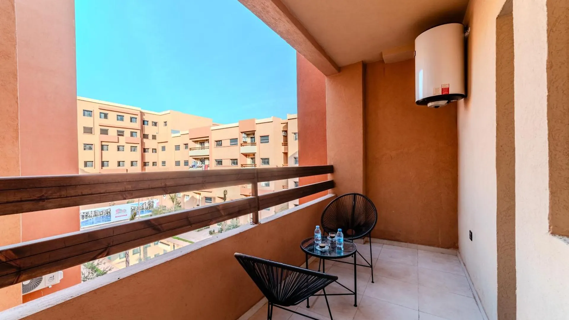 New Pool View Apartment Near M Avenue With Pool Parking And Fiber Wifi Marrakesh