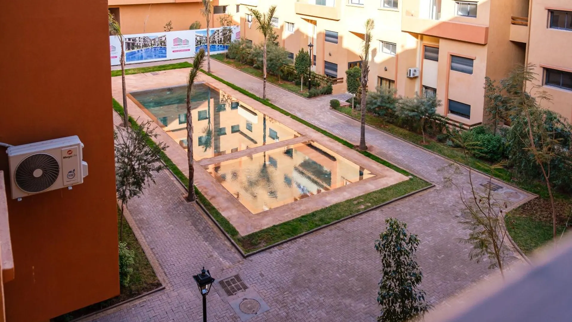 New Pool View Apartment Near M Avenue With Pool Parking And Fiber Wifi Marrakesh